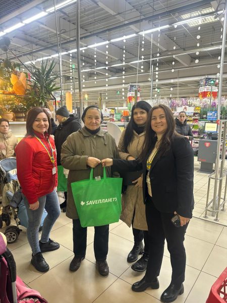 Напередодні Різдва 15 потребуючих сімей отримали продуктові набори до Святої вечері